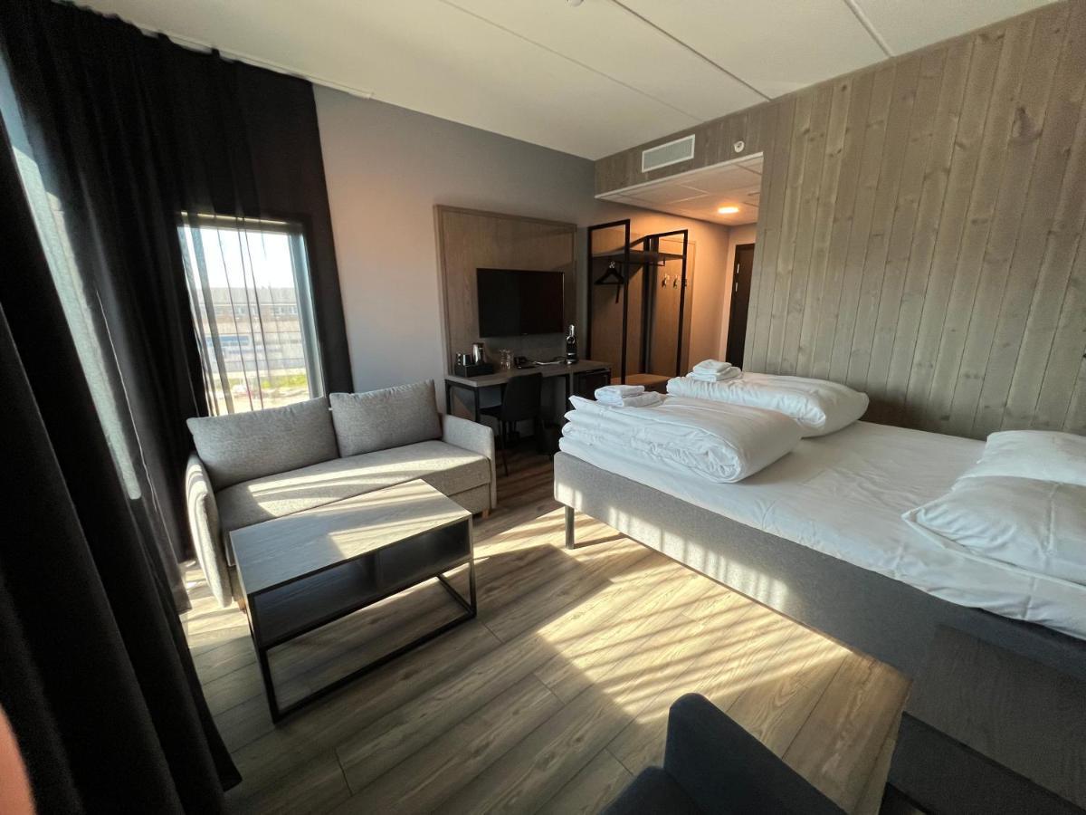 Arctic Sea Hotel